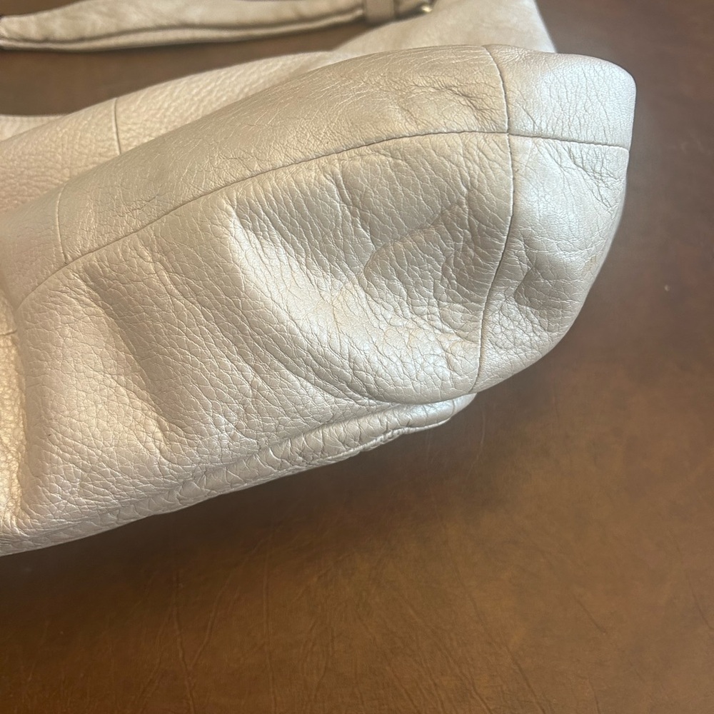 COACH Authentic KRISTEN LARGE HOBO Champagne/ Beige Leather 19303 - Picture 9 of 15